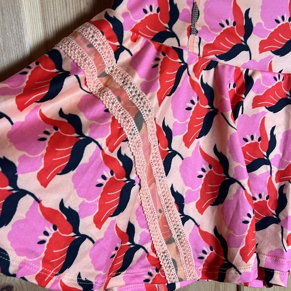 FP MOVEMENT Pleats & Thank you skort - Picture 6 of 13